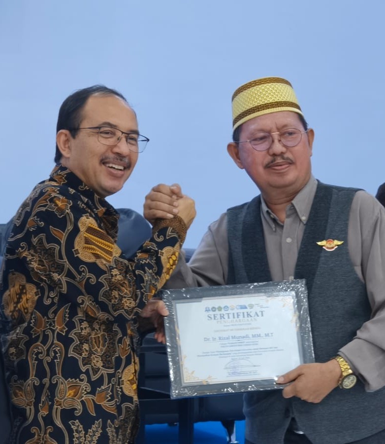 Rektor USM dan KepalaLLDIKTI XIII